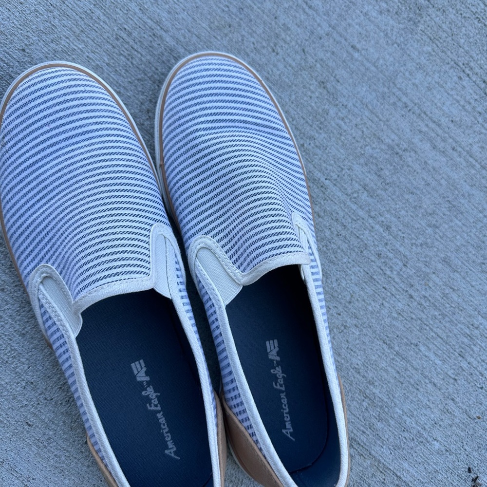 American Eagle women’s Blue and White Striped Loafers